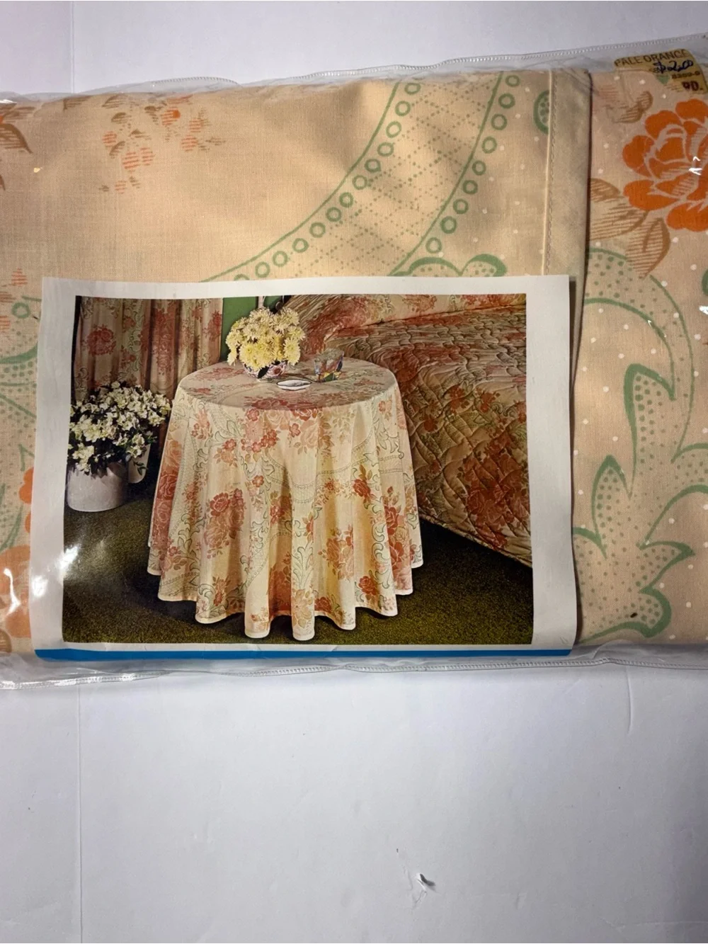 Vintage 72” Floral Round Tablecloth in Peach and Green. NIP